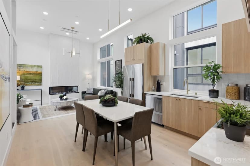 Property photo for 2014 Fairview Avenue E #c, Seattle photo 4