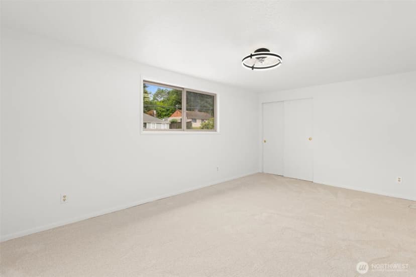 Property photo for 7020 S 120th Place, Seattle photo 21
