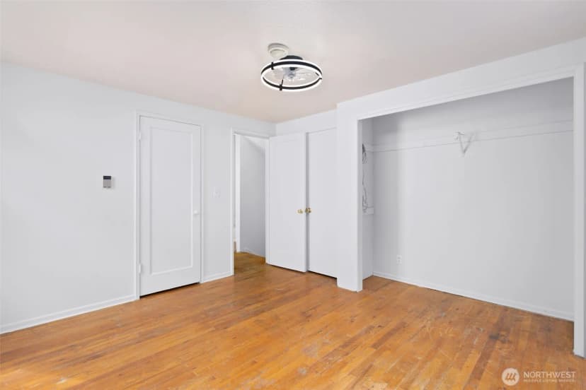 Property photo for 7020 S 120th Place, Seattle photo 13