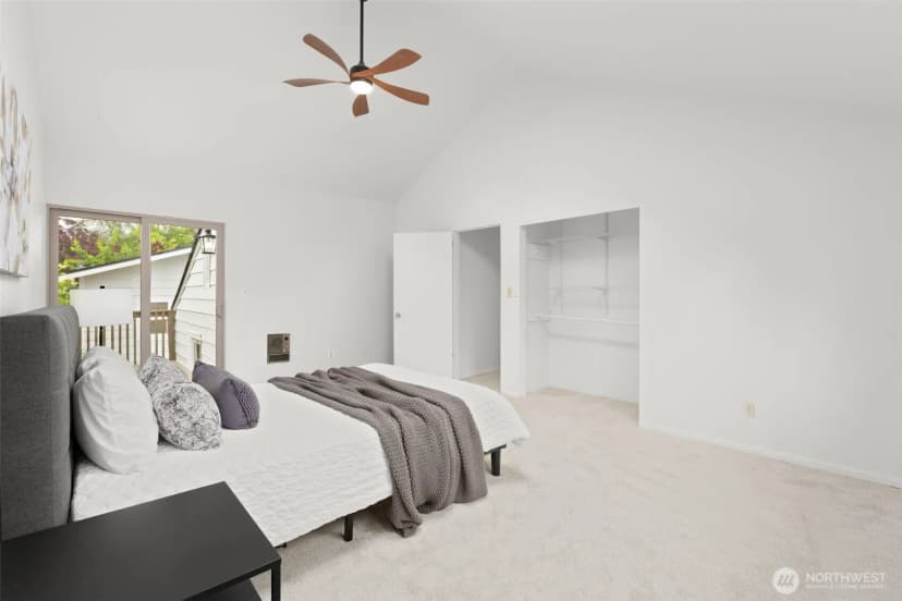 Property photo for 7020 S 120th Place, Seattle photo 17