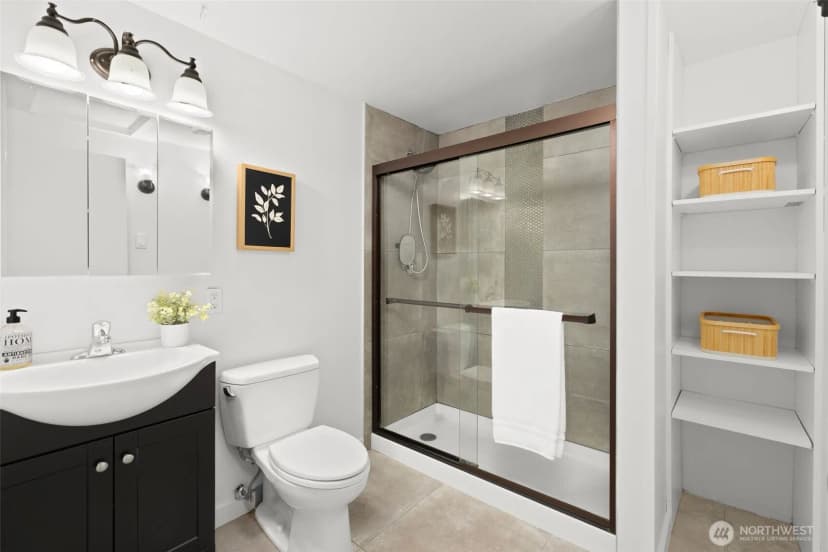 Property photo for 7020 S 120th Place, Seattle photo 22