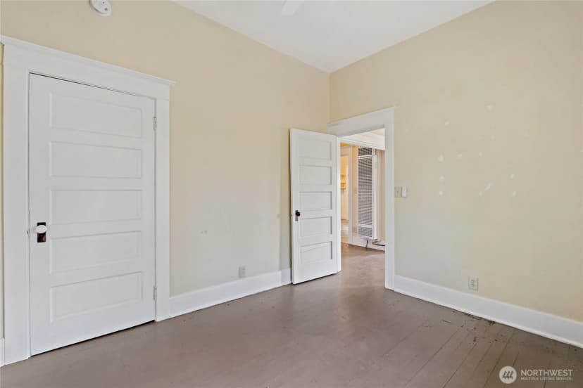 Property photo for 2902 S Jackson Street, Seattle photo 25