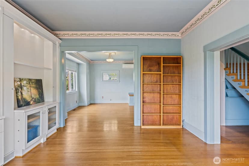 Property photo for 2902 S Jackson Street, Seattle photo 5