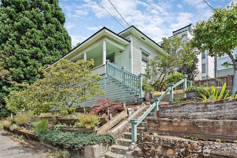 Property photo for 2902 S Jackson Street, Seattle photo 18