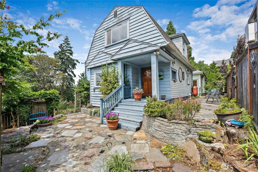 Property photo for 2902 S Jackson Street, Seattle photo 2