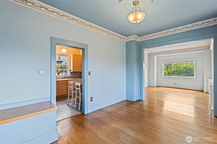Property photo for 2902 S Jackson Street, Seattle photo 7