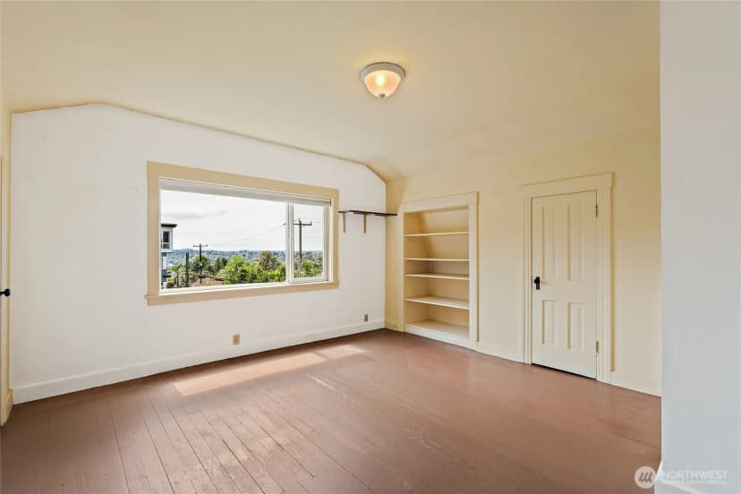 Property photo for 2902 S Jackson Street, Seattle photo 10