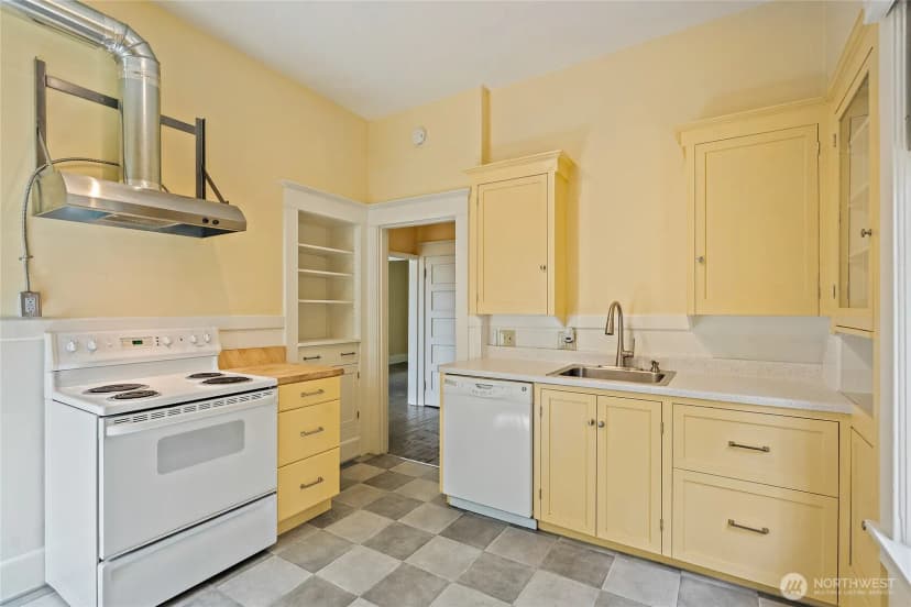 Property photo for 2902 S Jackson Street, Seattle photo 30