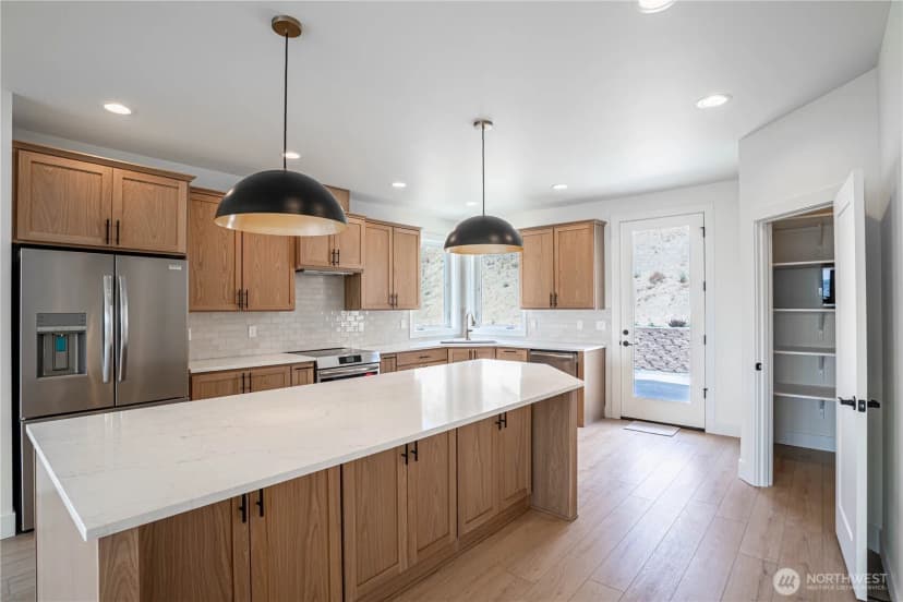 Property photo for 922 Long Drive, Chelan photo 13