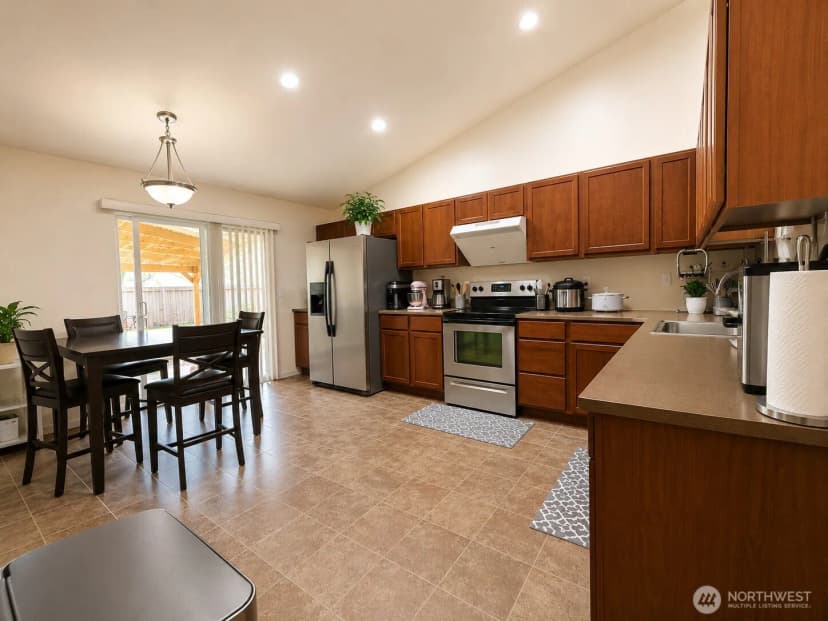 Property photo for 12503 Se 259th Place, Kent photo 5