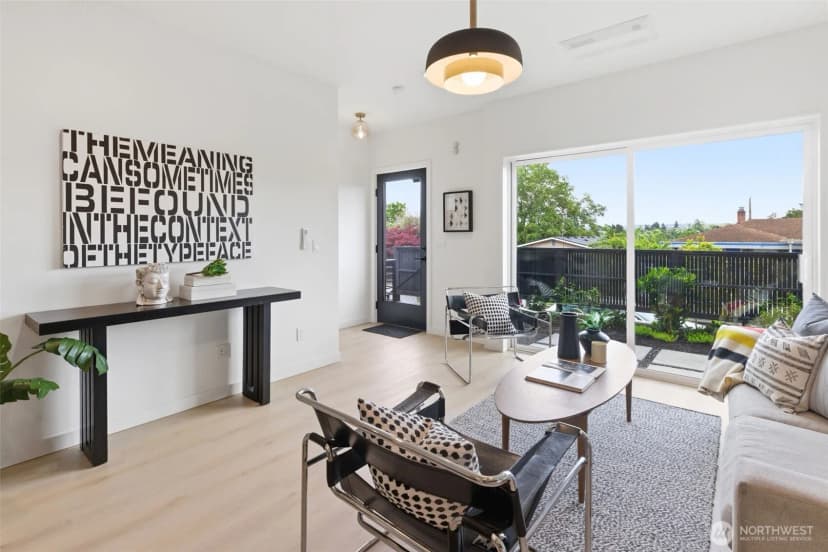 Property photo for 4517 35th Avenue S #e, Seattle photo 4