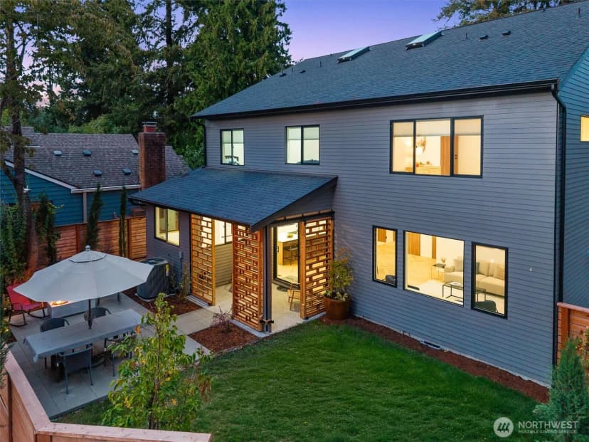 Property photo for 10733 17th Avenue Ne, Seattle photo 2