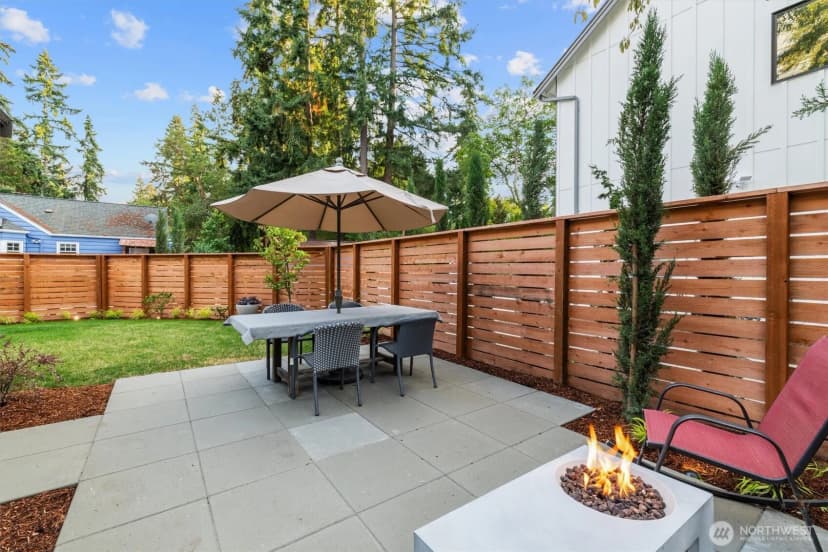 Property photo for 10733 17th Avenue Ne, Seattle photo 21
