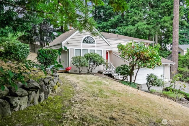 Property photo for 9810 116th Place Ne, Kirkland