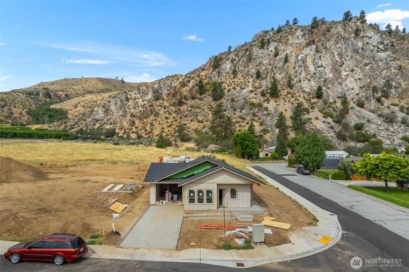 Property photo for 14898 Red Delicious Street, Entiat photo 2