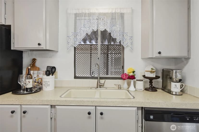 Property photo for 1510 Maple Lane #34, Kent photo 9