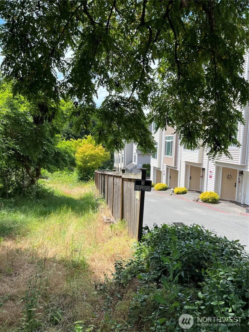 Property photo for 957 Aberdeen Avenue Ne, Renton photo 11