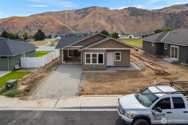 Property photo for 14893 Red Delicious Street, Entiat photo 2