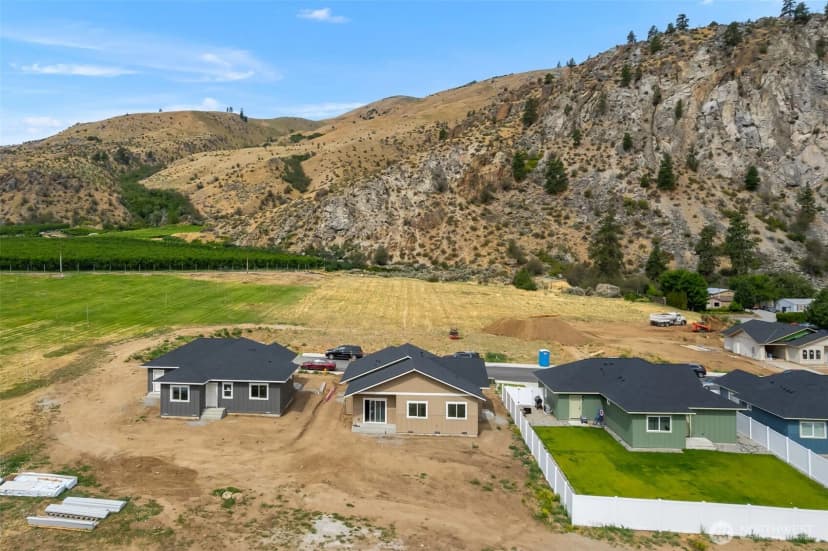 Property photo for 14893 Red Delicious Street, Entiat photo 3