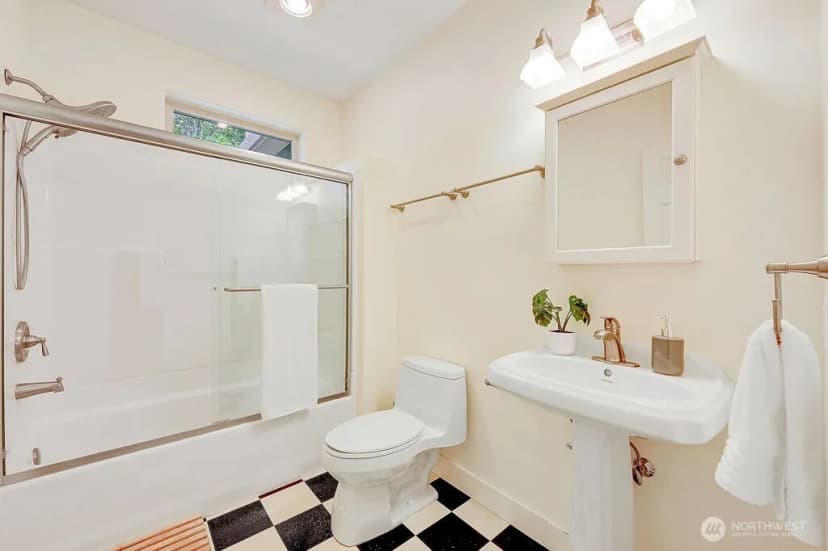 Property photo for 43 Windsor Lane, Port Townsend photo 9