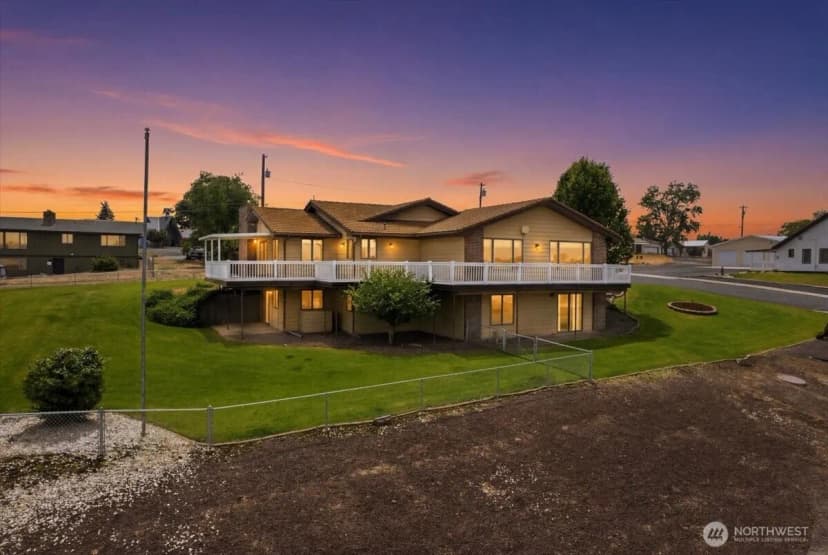 Property photo for 607 Brace Se, Wilbur