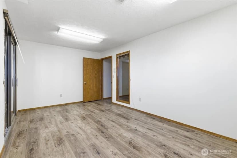 Property photo for 607 Brace Se, Wilbur photo 31