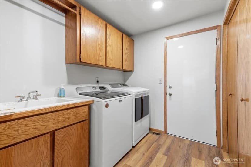 Property photo for 607 Brace Se, Wilbur photo 11