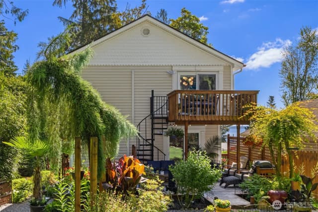 Property photo for 19131 Harris Avenue Ne, Suquamish