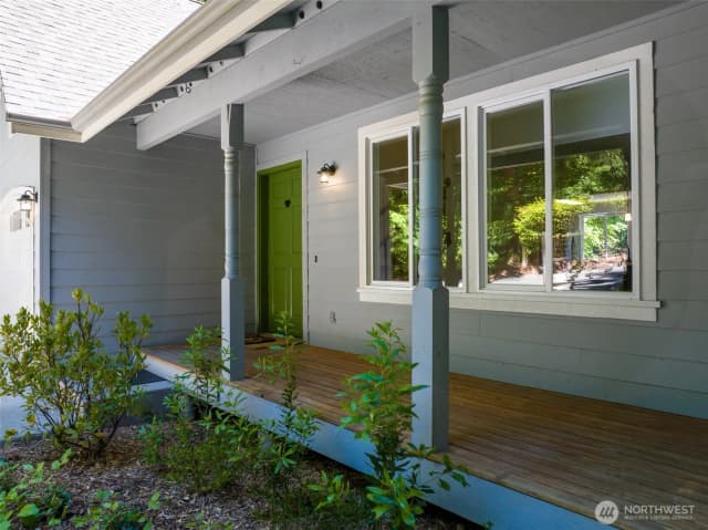 Property photo for 10095 Ne Knight Road, Bainbridge Island photo 3