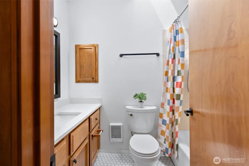 Property photo for 10095 Ne Knight Road, Bainbridge Island photo 18