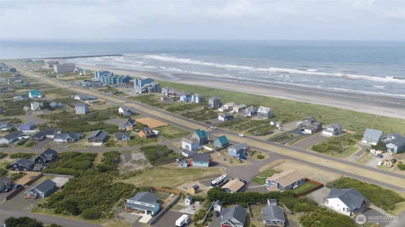 Property photo for 1242 Catalina Court Sw, Ocean Shores photo 18