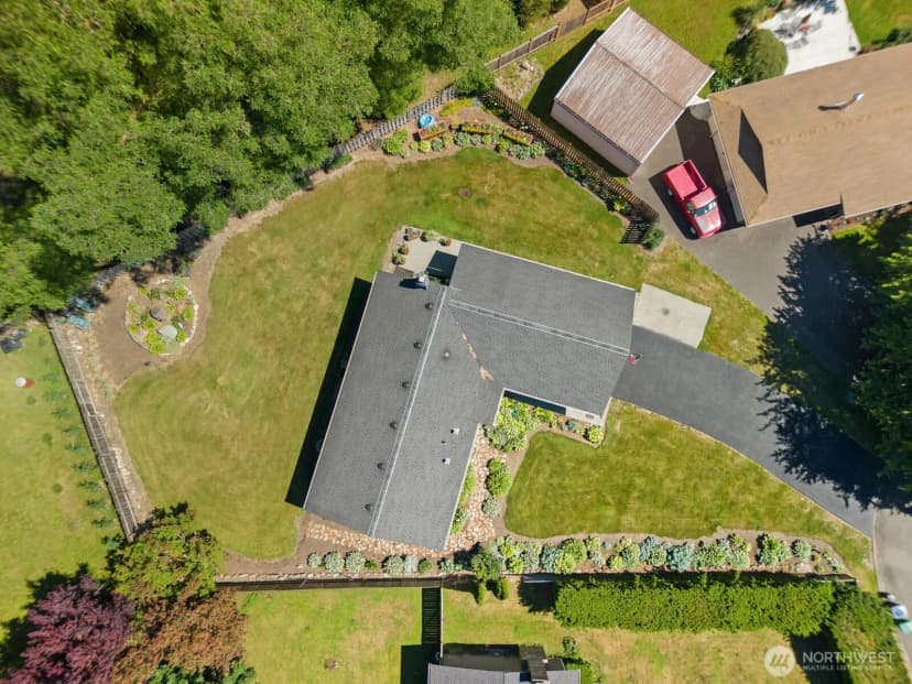 Property photo for 4927 236th Place Se, Woodinville photo 27