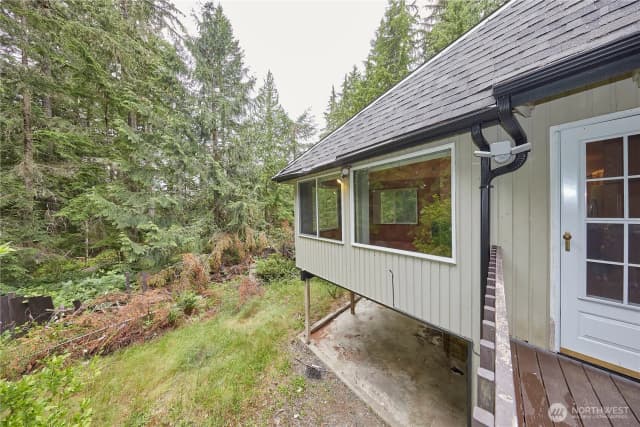 Property photo for 690 Peter Hagen Road W, Seabeck photo 2