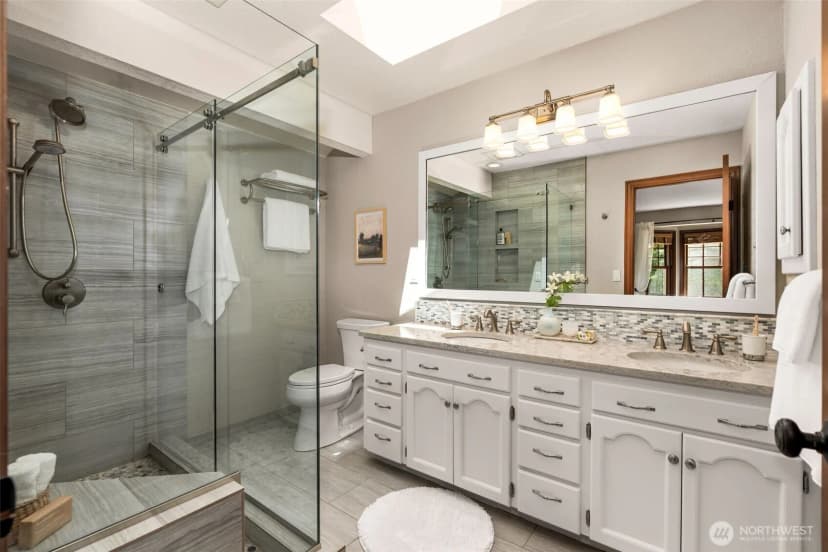 Property photo for 21016 Ne 36th Street, Sammamish photo 9