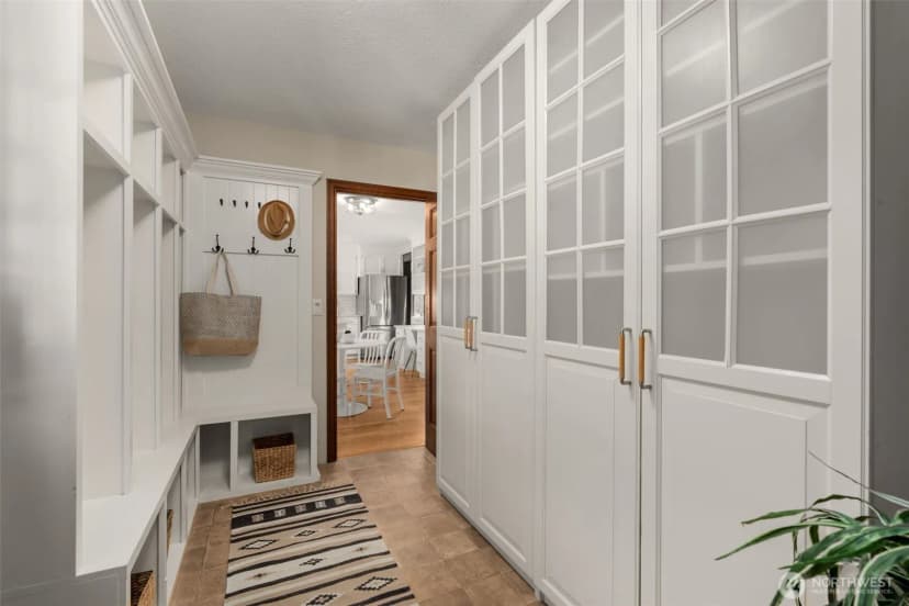 Property photo for 21016 Ne 36th Street, Sammamish photo 13