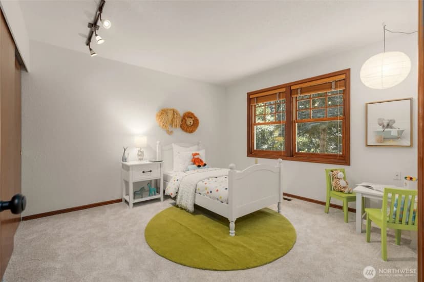 Property photo for 21016 Ne 36th Street, Sammamish photo 20