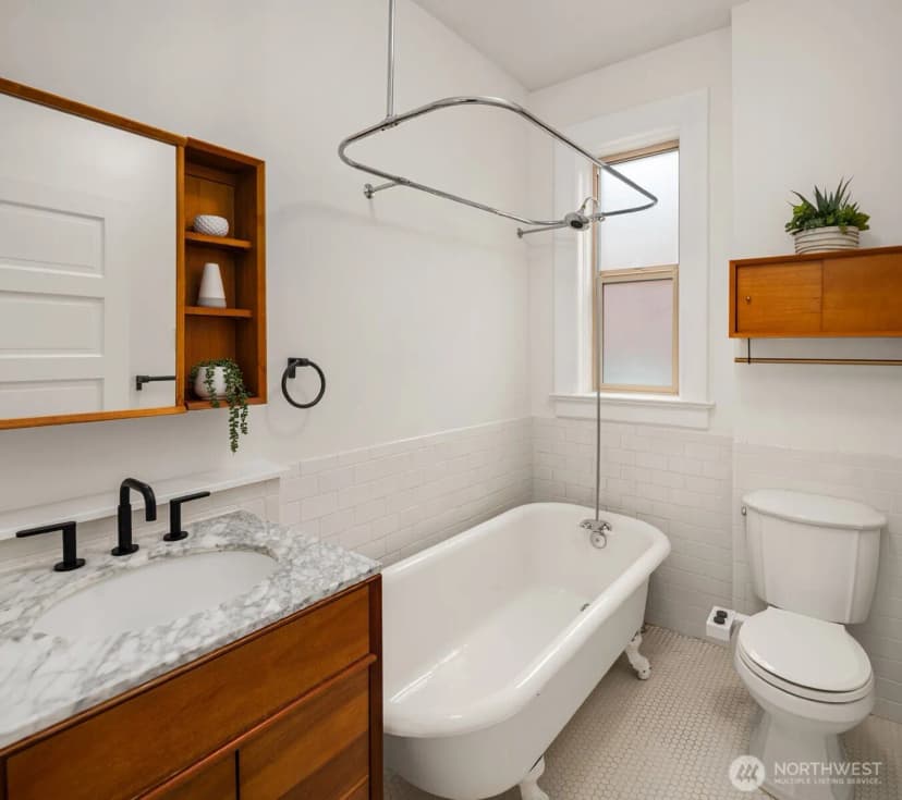 Property photo for 129 Warren Avenue N #g, Seattle photo 11