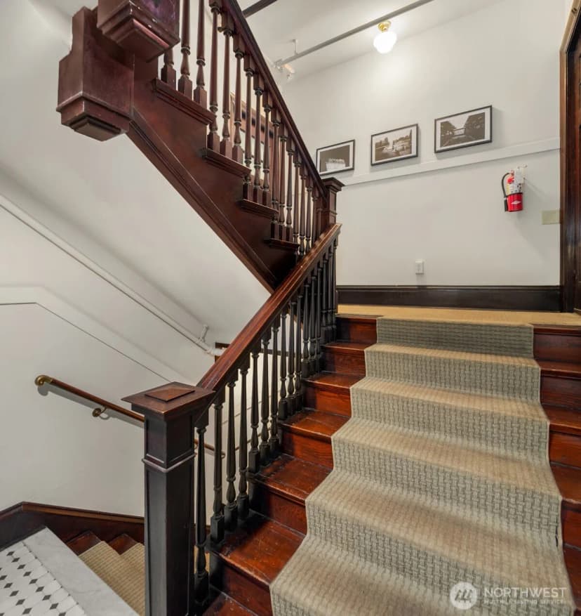 Property photo for 129 Warren Avenue N #g, Seattle photo 14