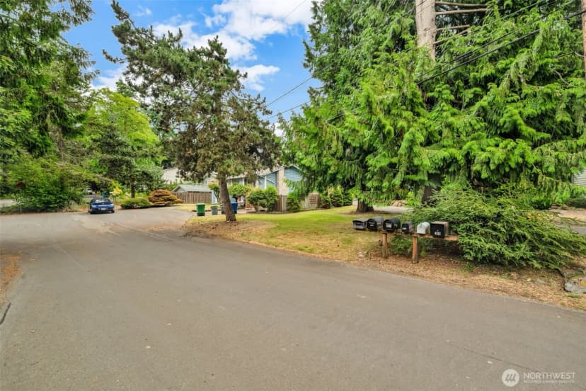 Property photo for 302 N 188th Street, Shoreline photo 29
