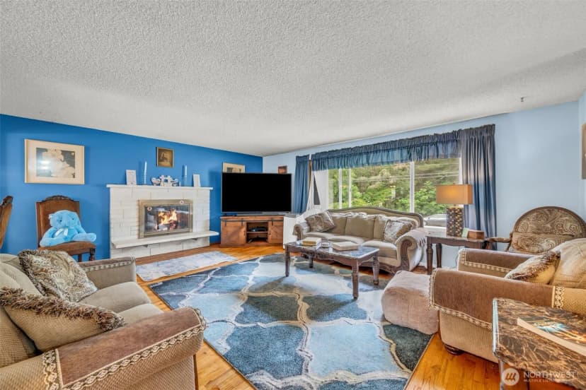 Property photo for 302 N 188th Street, Shoreline photo 6