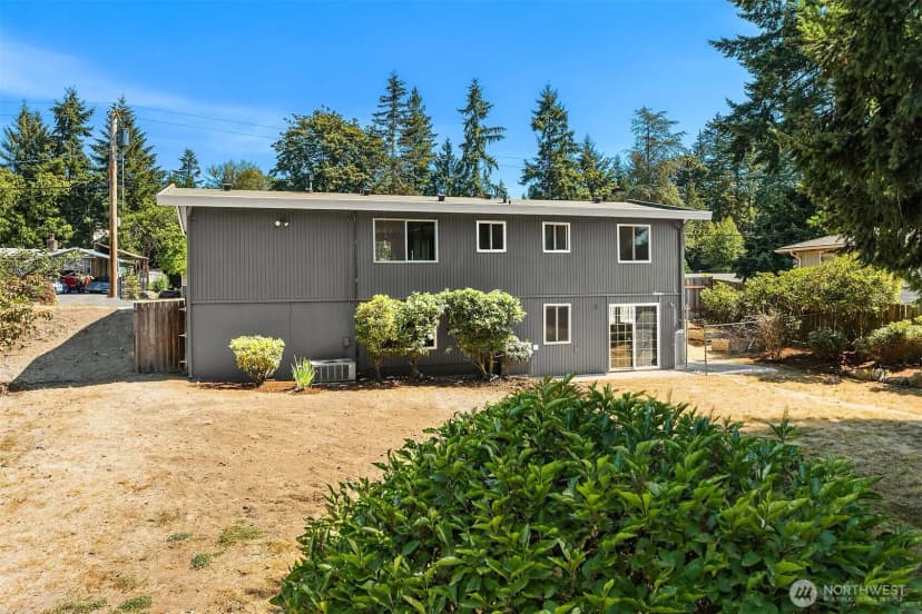 Property photo for 19411 136th Place Se, Renton photo 12