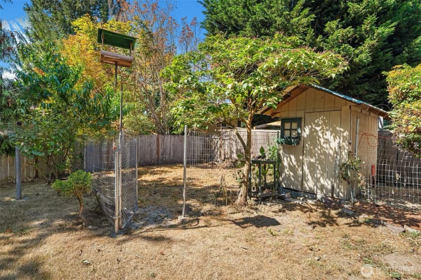 Property photo for 19411 136th Place Se, Renton photo 15