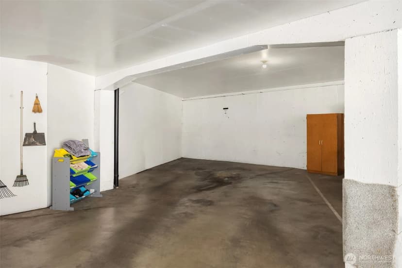 Property photo for 242 4th Avenue S #1, Edmonds photo 18