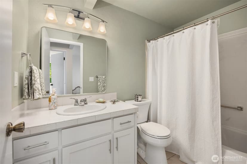 Property photo for 242 4th Avenue S #1, Edmonds photo 16