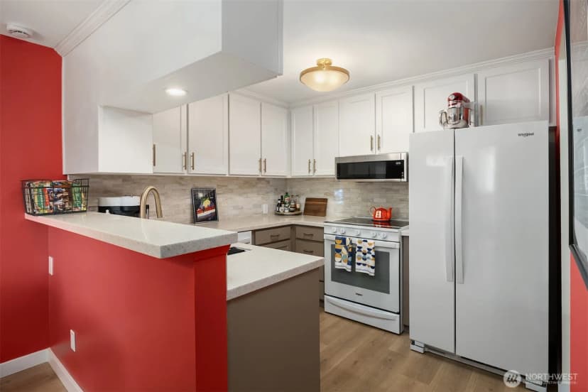 Property photo for 242 4th Avenue S #1, Edmonds photo 7