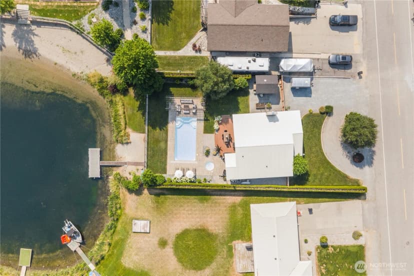 Property photo for 128 Eveline Street, Pateros photo 38