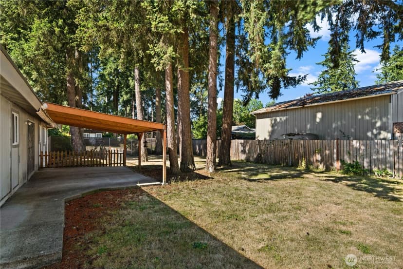 Property photo for 19320 Crescent Drive E, Spanaway photo 19