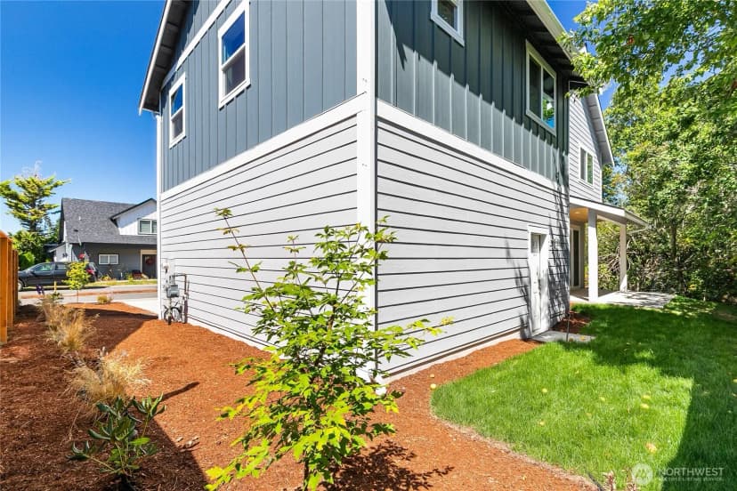 Property photo for 607 Illinois Street, Bellingham photo 39