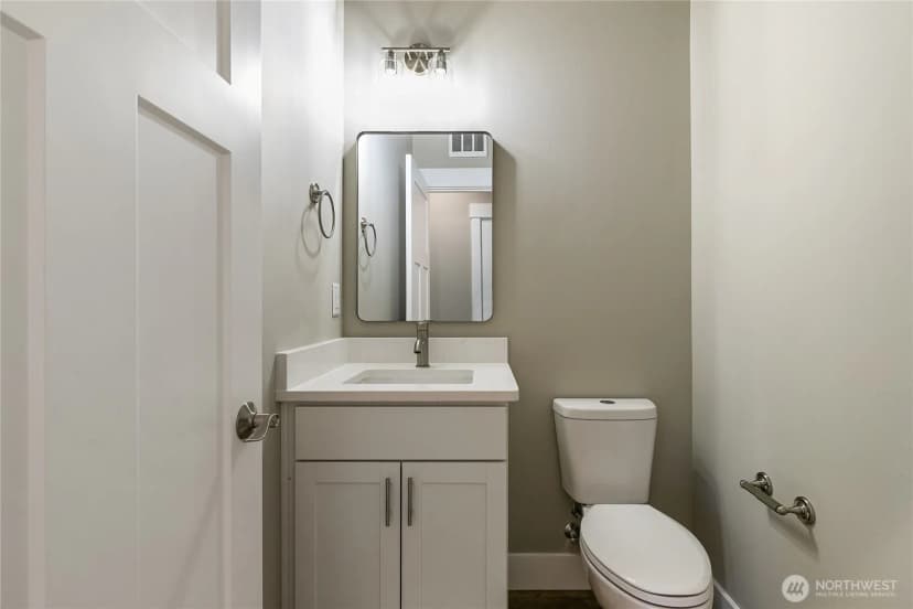 Property photo for 607 Illinois Street, Bellingham photo 24