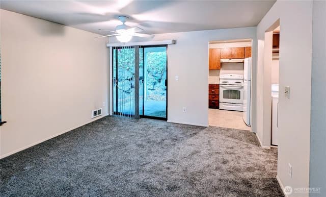 Property photo for 1627 Ne 199th Place, Shoreline photo 3